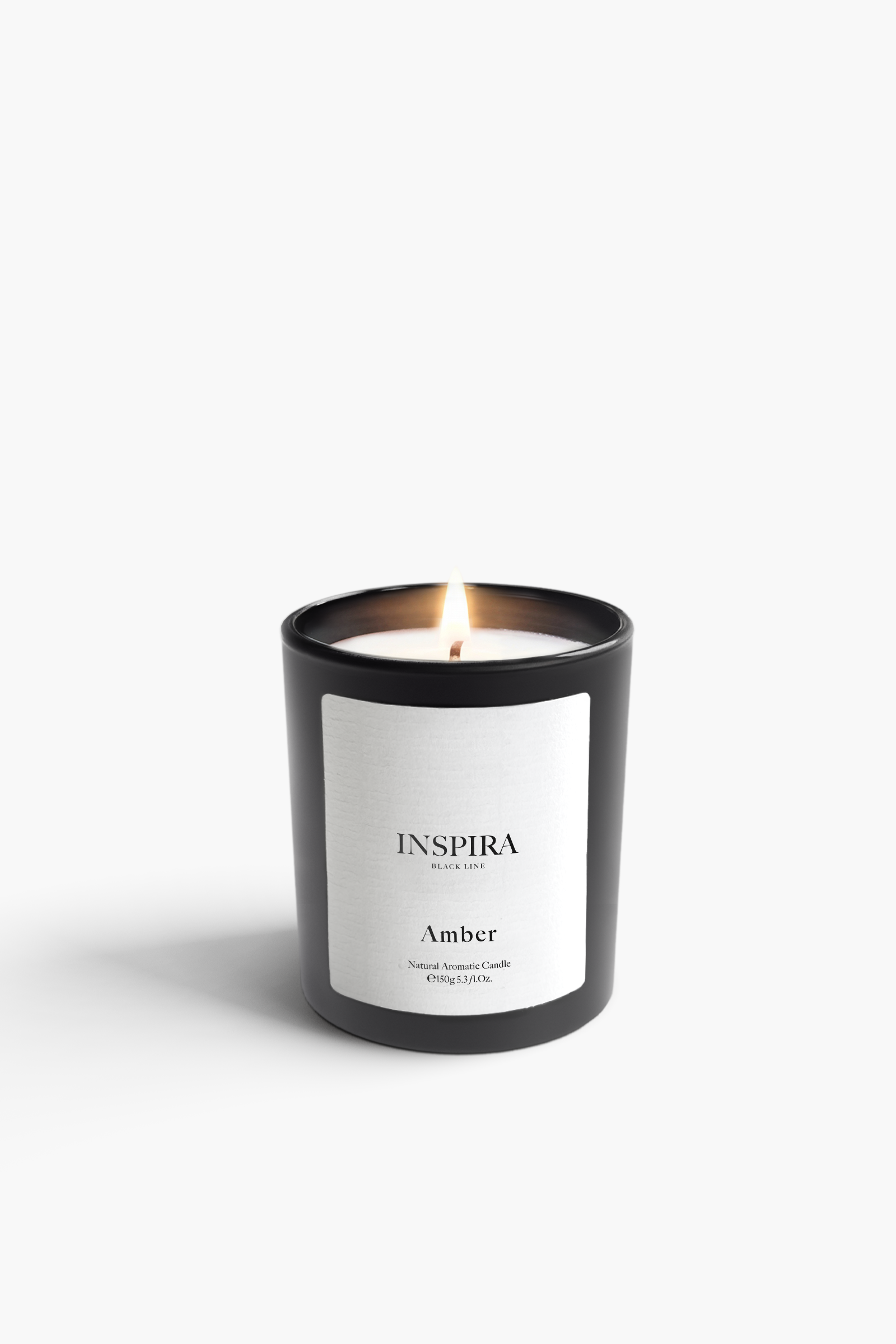 BLAMR-Natural-aromatic-candle-Amber-03.webp