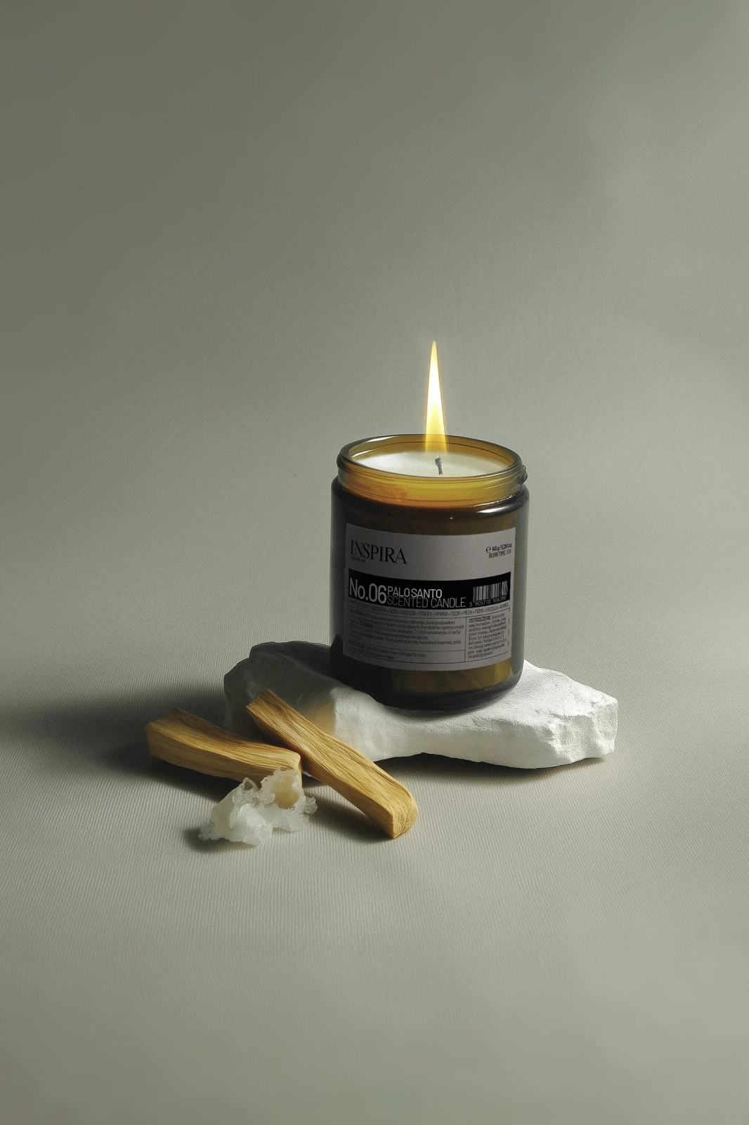 Świeca sojowa o zapachu palo santo 180 ml