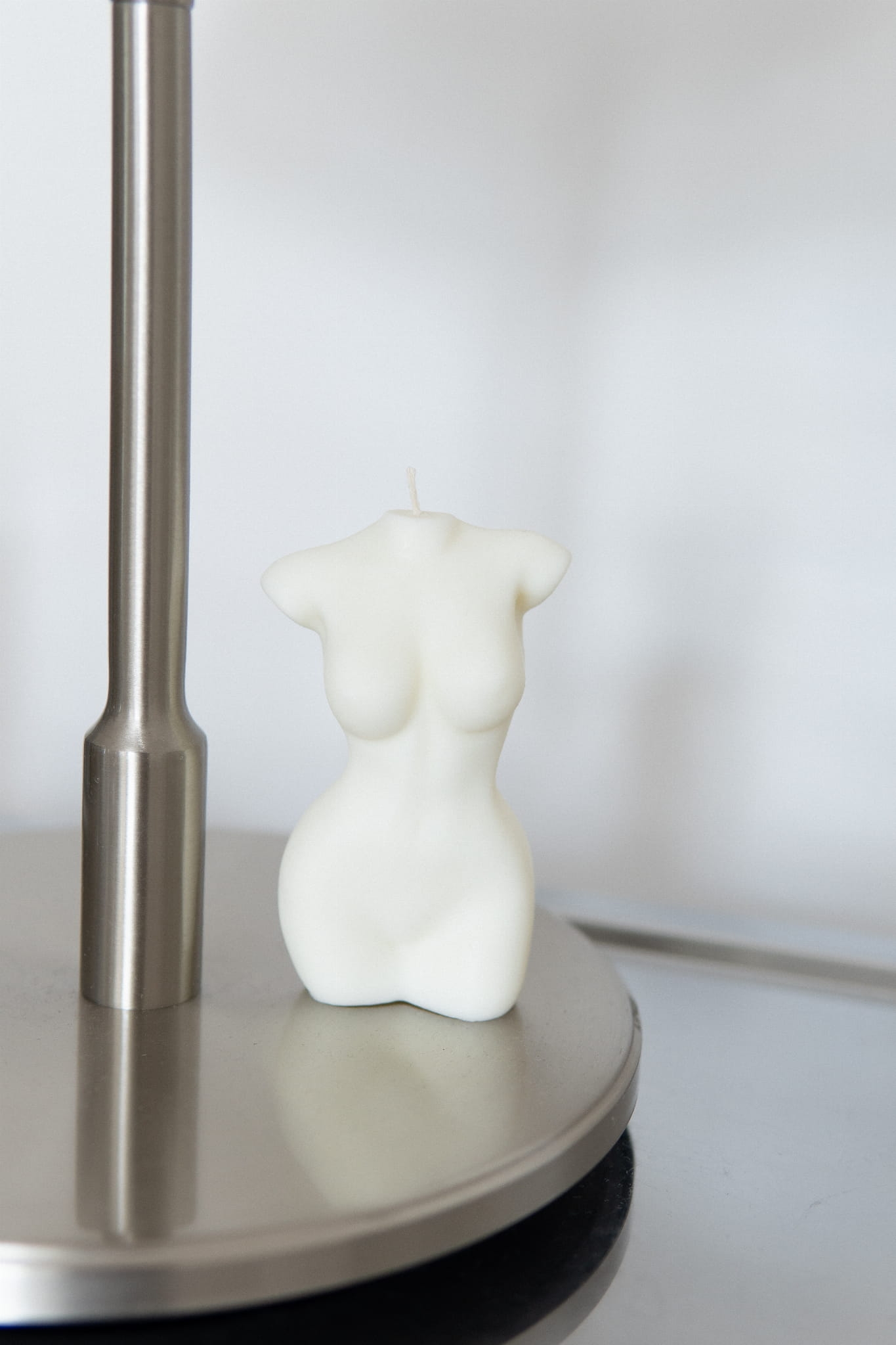 Świeca sojowa ciało kobiety Diva L